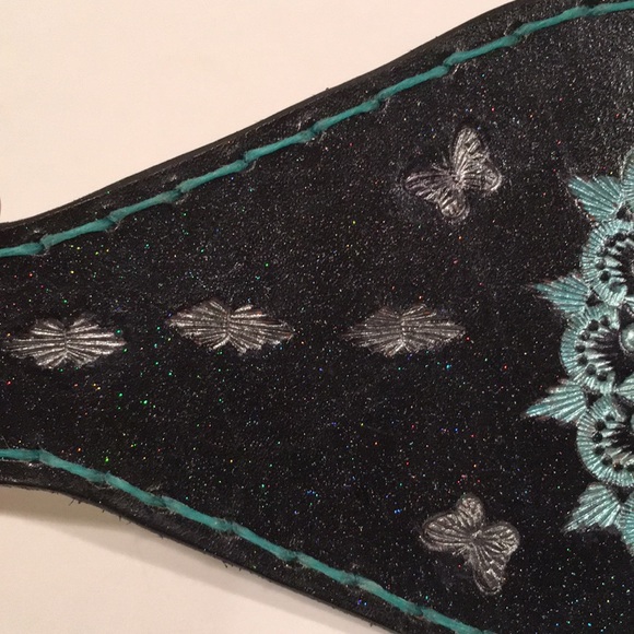 Tooled Bohemian Hubei Turquoise  Inlay Mandala Leather Cuff Bracelet - Picture 8 of 16